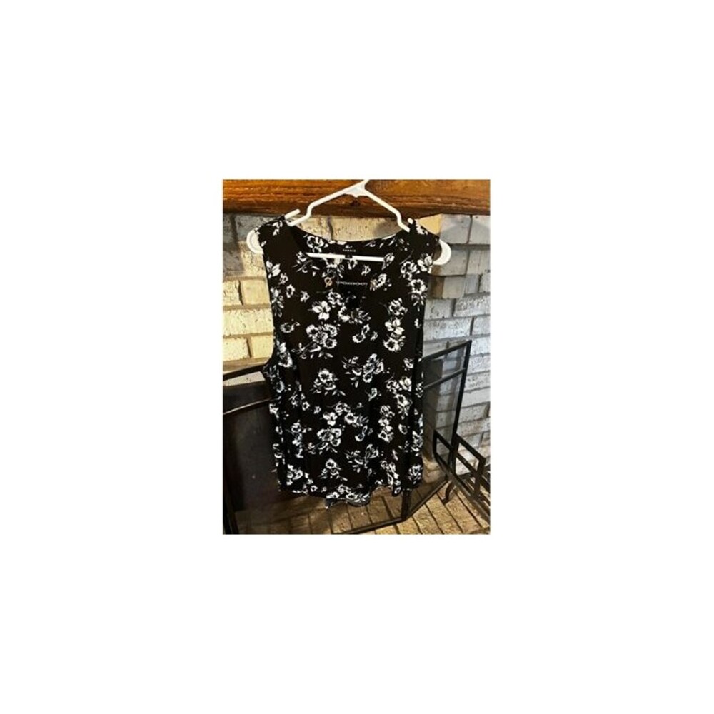 Torrid dressy top Size 2 (XL 16-18) Plus